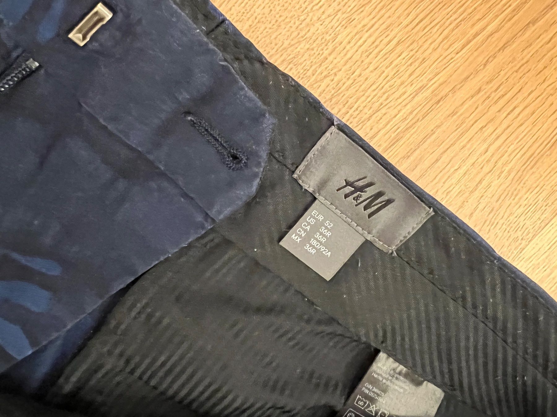 H&M Pantaloni: Shorts Blau Camouflage – Usato da Altendorf venduto da wqv_97 1