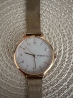 Skagen Damenuhr goldfarben Mesharmband weisses Zifferblatt
