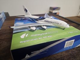 Malaysia Airlines A380 1:400 Phoenix