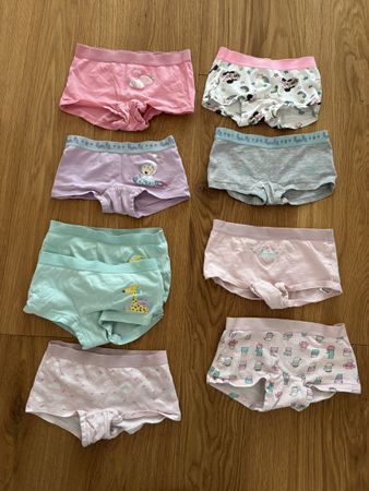 Mädchen Unterhosen, Grösse 98/104, 9 Stück