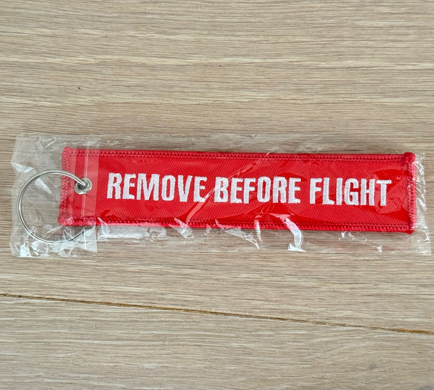 Portachiavi: Porte-clés "Remove before flight" - Air Canada – Nuovo (secondo la descrizione) da Denges venduto da peumens 1