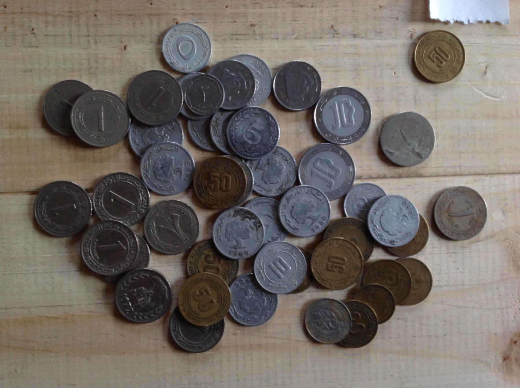 Tutti le monete: 180 grammes - diverses monnaie Algerie – Usato da Vuiteboeuf venduto da broticaire