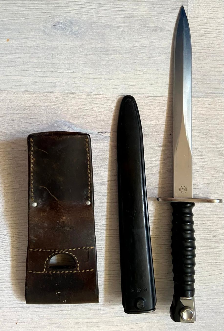 Schweizer Armee Armi bianche: Bajonett von Victorinox, Schwyz – Usato da Reinach AG venduto da e5734h 1