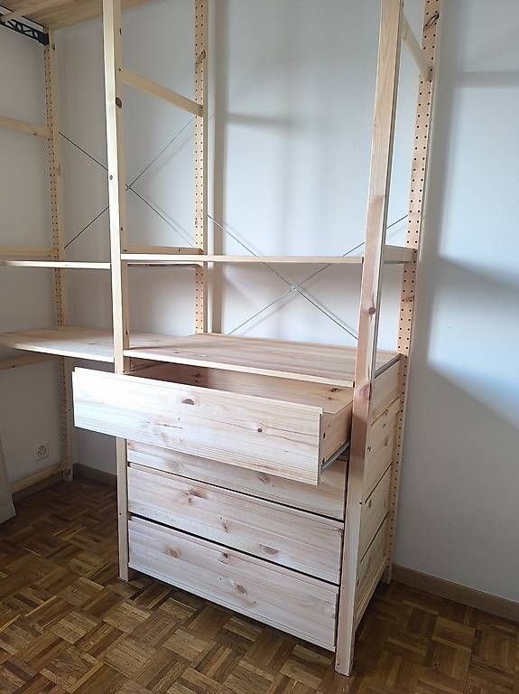 Ikea Armadi: Grande penderie IVAR en bois – Usato da Carouge GE venduto da alinenanko 3