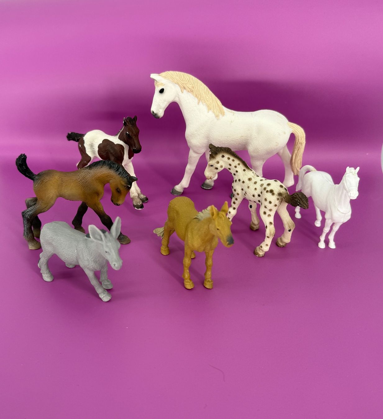 Giocattoli: 7 Pferd Figuren – Usato da Auenstein venduto da moin.