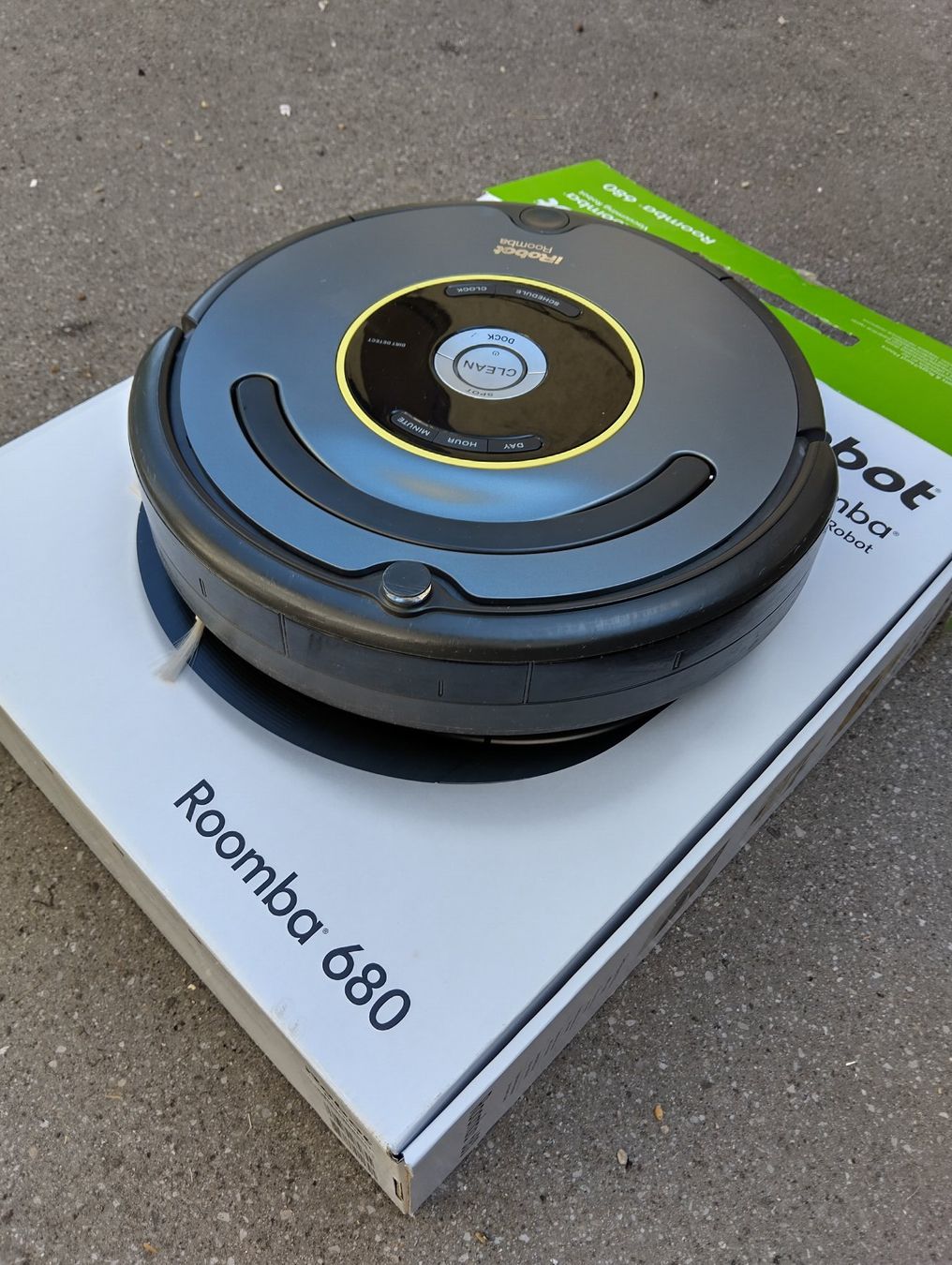Aspirapolveri & Accessori: Staubsaugerroboter Roomba 680 – Usato da Fribourg venduto da n.d.w 2