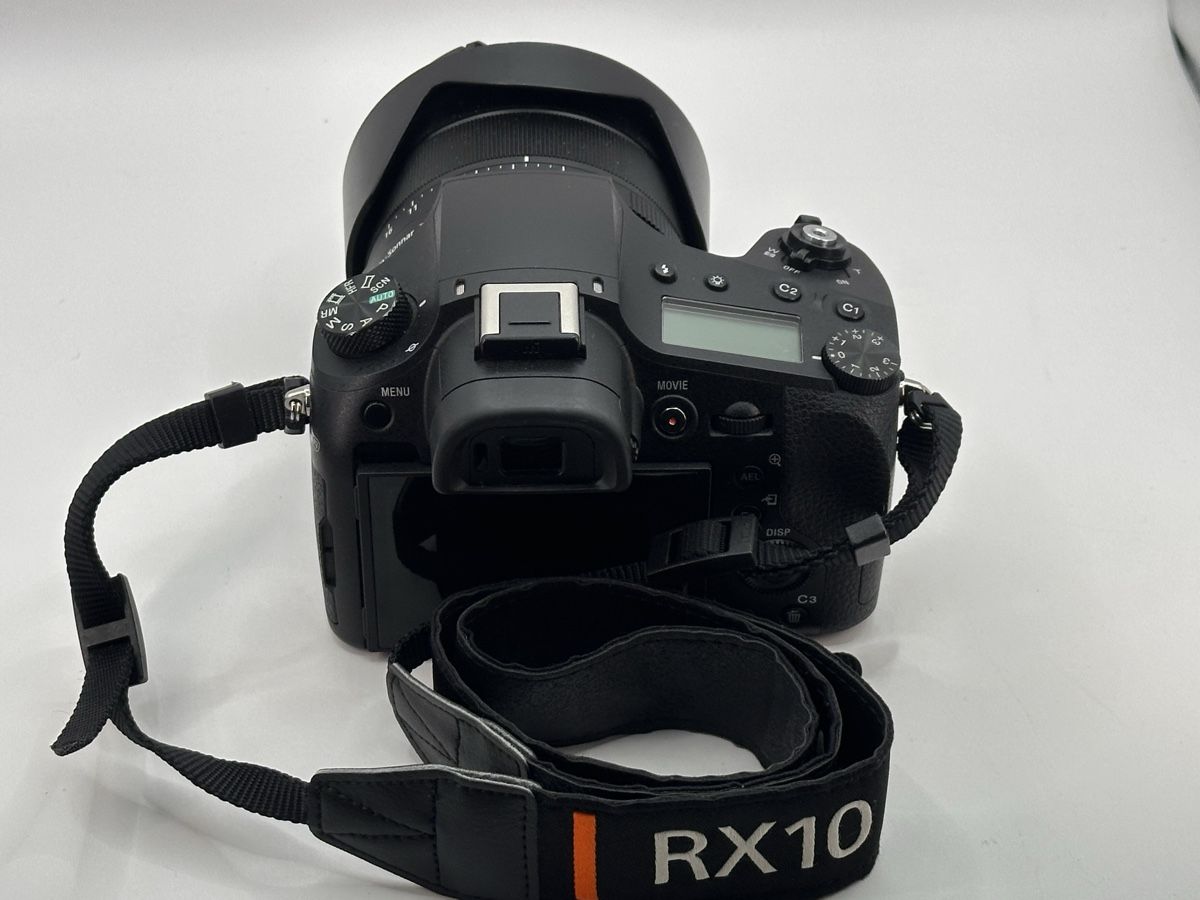 Sony Kamera: Sony DSC rx10 iii – Neu (gemäss Beschreibung) aus Arbon von Sed_9bj9 3