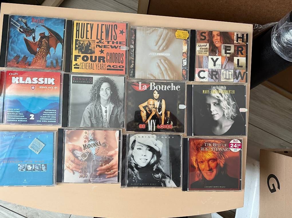 CD: 105 Musik CD`s – Usato da Schübelbach venduto da ErichS01