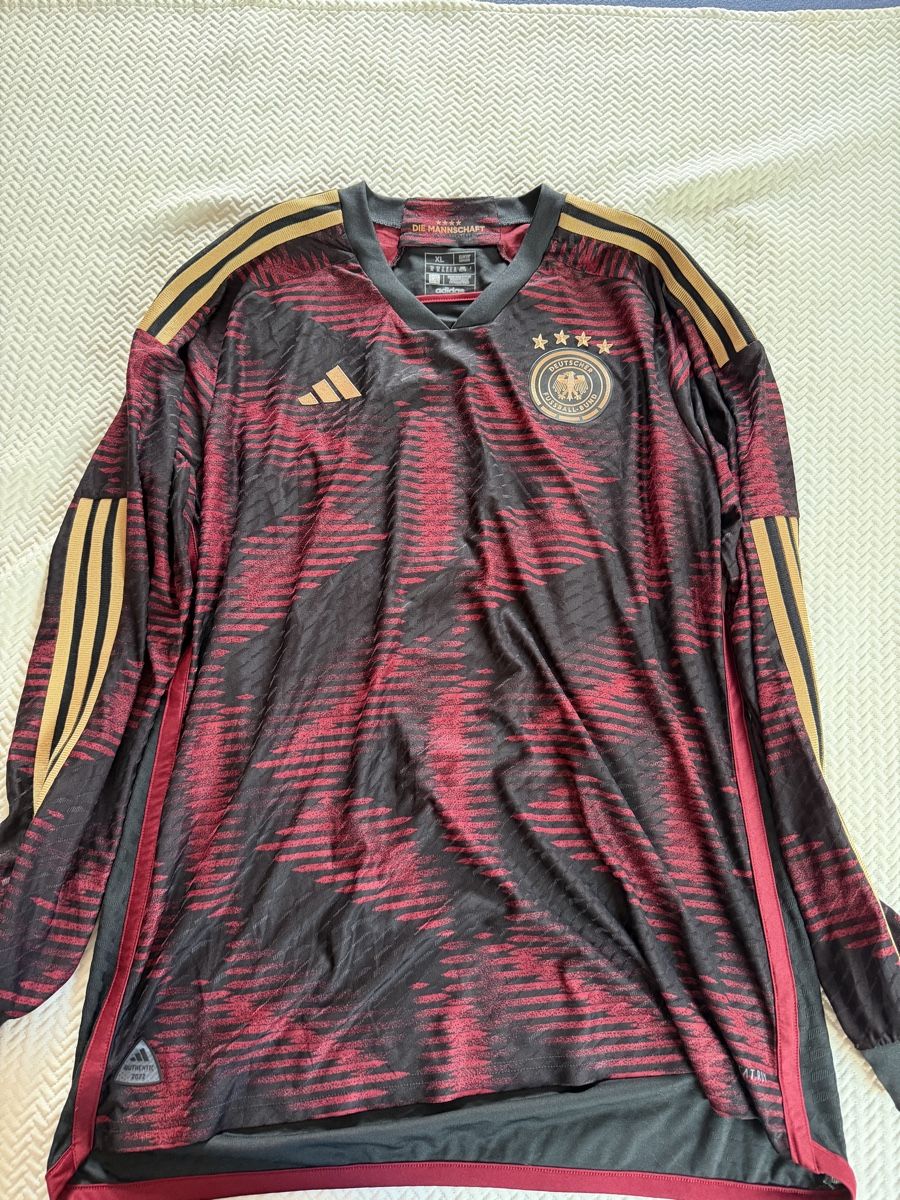Adidas Canottiere & Pantaloni: Original Germany 2022 World Cup Player Version – Nuovo (secondo la descrizione) da Aarberg venduto da marcoo237