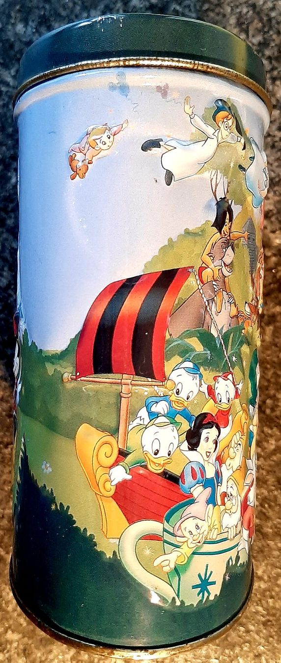 Dosen: Boîte en fer Disneyland Paris – Gebraucht aus Montet (Glâne) von Koada2 4