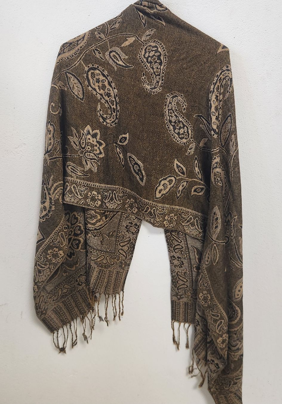 Foulard & Sciarpe: Écharpe Pashmina 55% et Soie 45% – Usato da Niedergösgen venduto da Eva2410 6