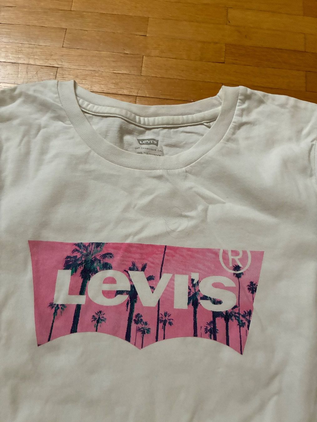 Levi's Lotti & Set di vestiti: 2 x LEVIS t shirt xs – Usato da Veyrier venduto da gnoom74 1