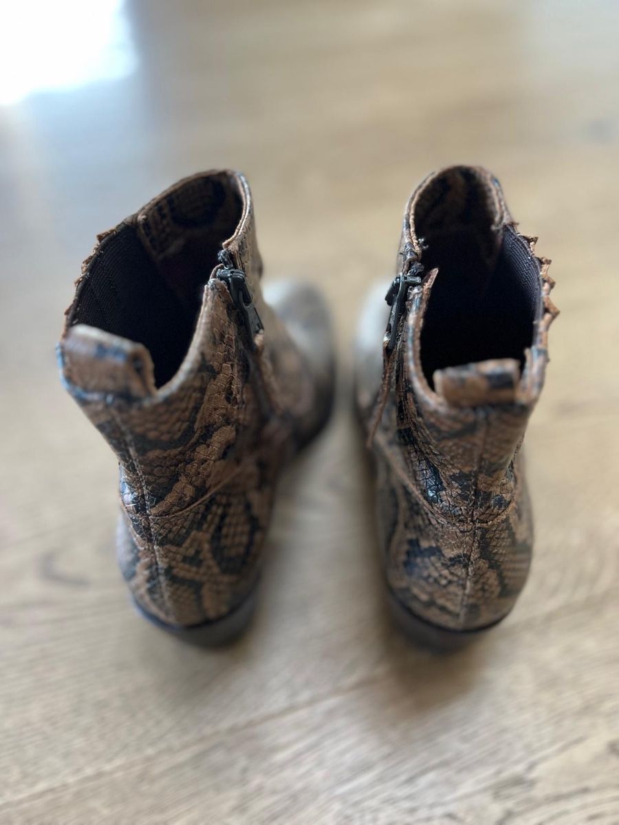 Scarpe da donna: Stiefeletten mit Schlagenprint – Usato da Bern venduto da ulo_1 2