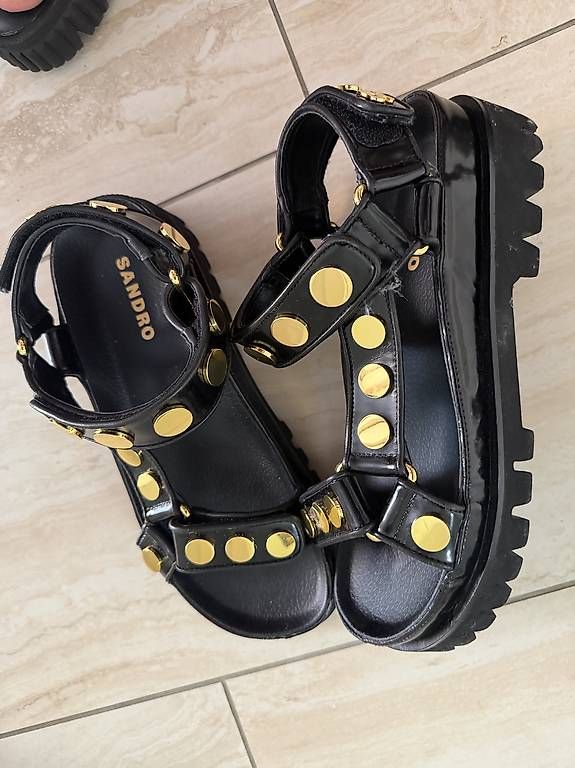 Chaussures femmes: Sandro sandales cuir 41 – D'occasion à Morges par natassa 1