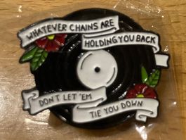 Taylor Swift Pin Anstecker Pop Punk Metal Rock Band