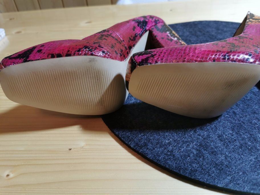 Damenschuhe: Schuhe "Nine West" Schlangenprint Gr. 39 – Gebraucht aus Sirnach von windrad65 7
