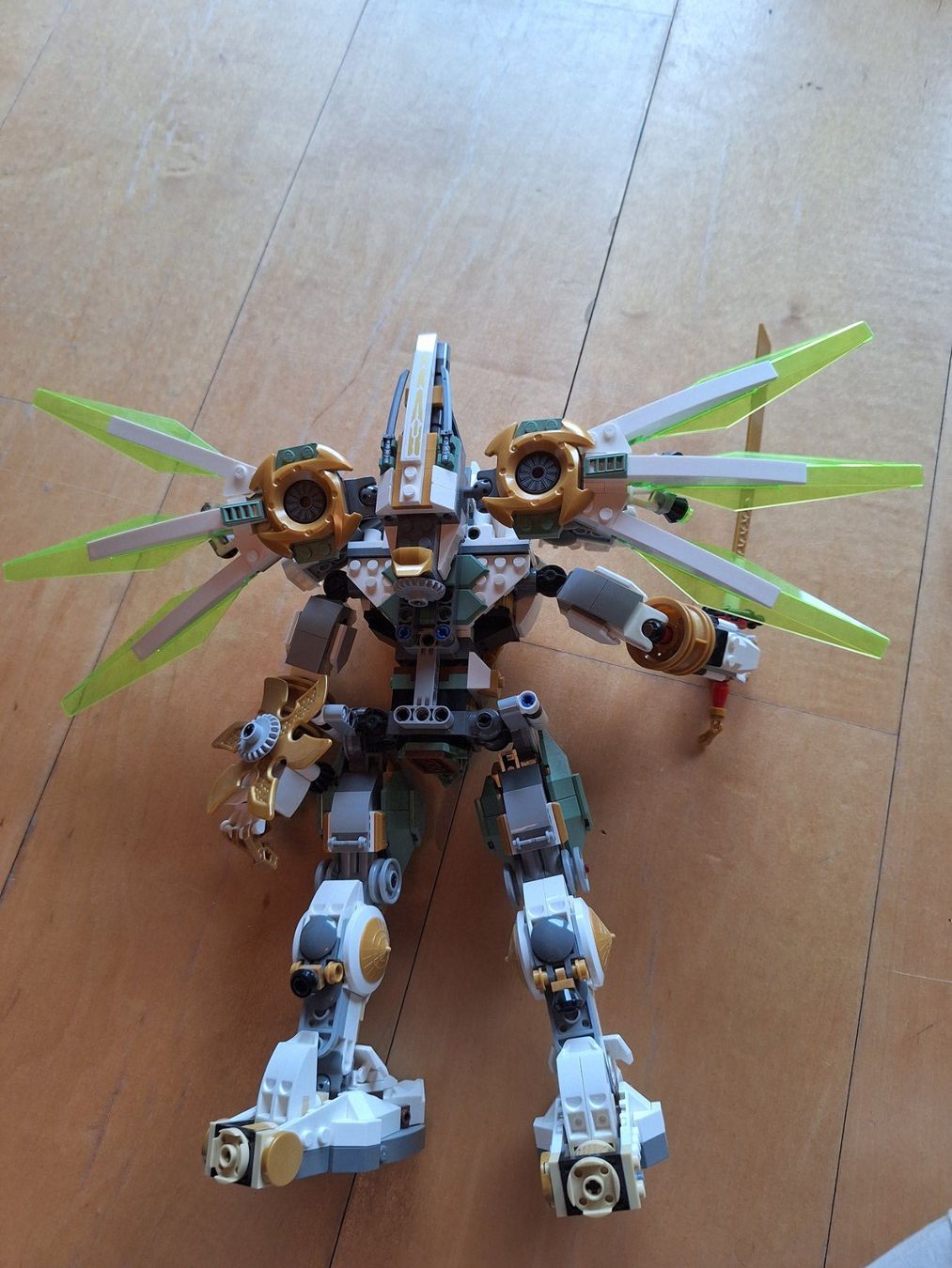 Lego Spielzeuge: Lloyd Mech plus gratis Lord Garmadon – Gebraucht aus Thunstetten von carolin03 2