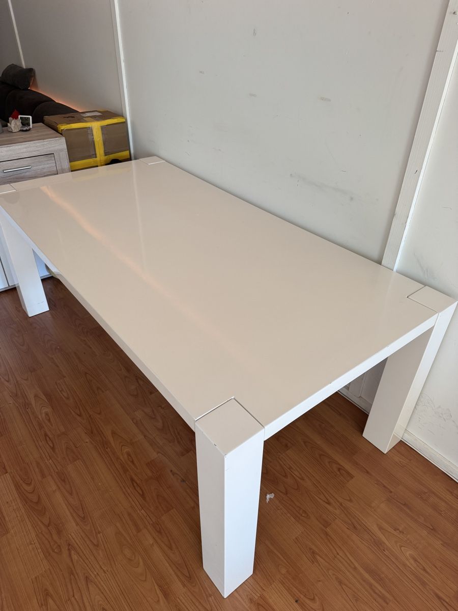 Tavoli: Esstisch – Usato da Seengen venduto da TonicX