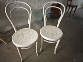 2 Stk. Holzstühle, Thonet Stil, Weiss!