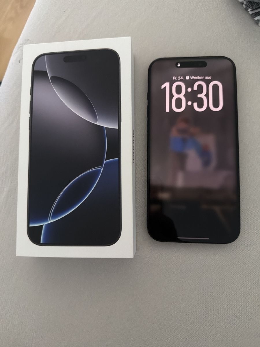 Apple Telefoni cellulari / Smartphones: Apple iPhone 16 Pro Max schwarz guter Zustand – Usato da Bern venduto da luu_n5md