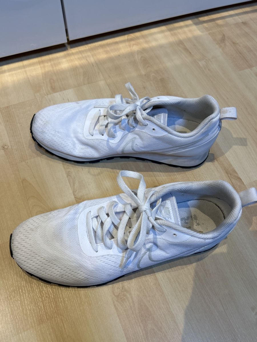 Nike Scarpe da uomo: Nike Sportschuhe, Gr. 42  White – Usato da Schöfflisdorf venduto da gandig