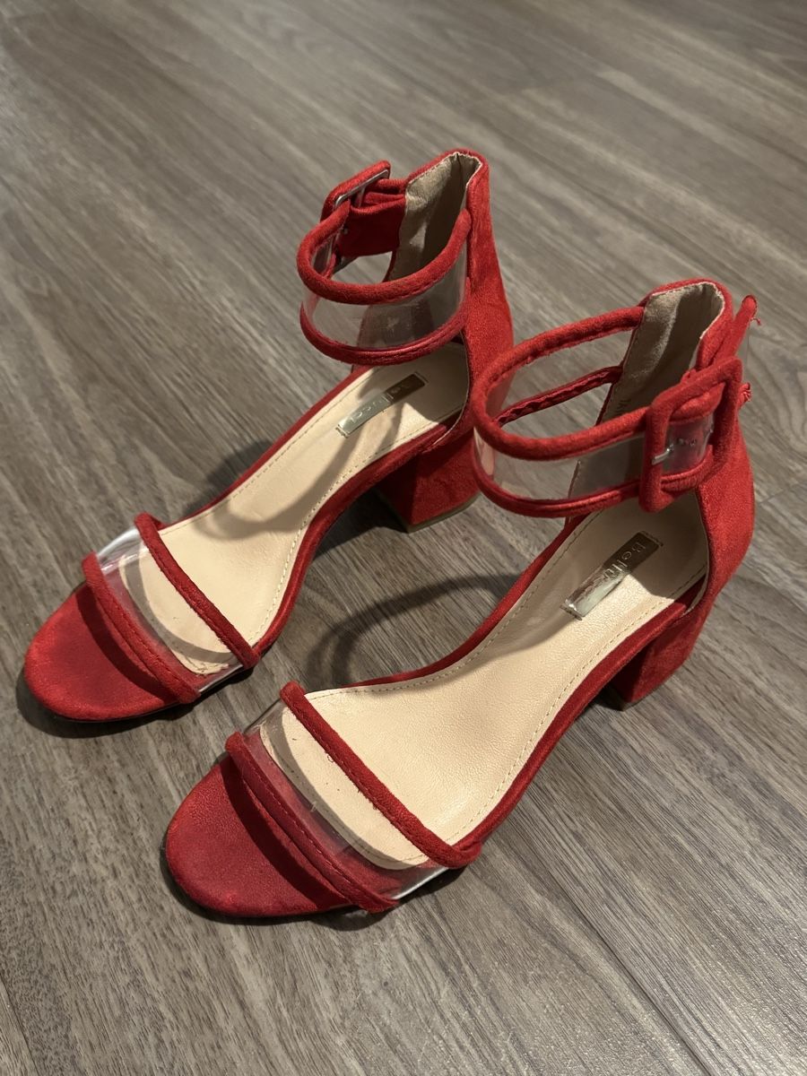 Scarpe da donna: RED HIGH HEELS👠 – Usato da Dietikon venduto da athiinax