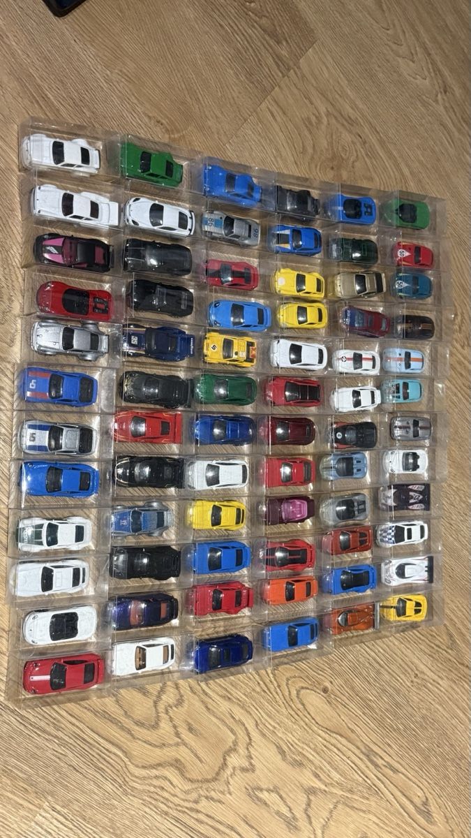 Modellbausätze & Standmodelle:  Hot Wheels Porsche - 72 pièces  – Gebraucht aus Villars-sur-Glâne von Mitodc2