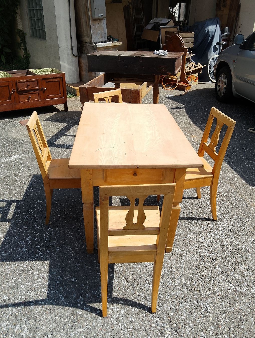 Set di tavolo e panche: set di tavolo e 4 sedie d'epoca – Usato da Lugano venduto da Johnny72 1
