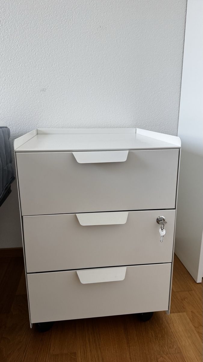 Korpus: Rollcontainer 3 Schubladen abschliessbar grau gebraucht – Gebraucht aus Bülach von ric_rh52
