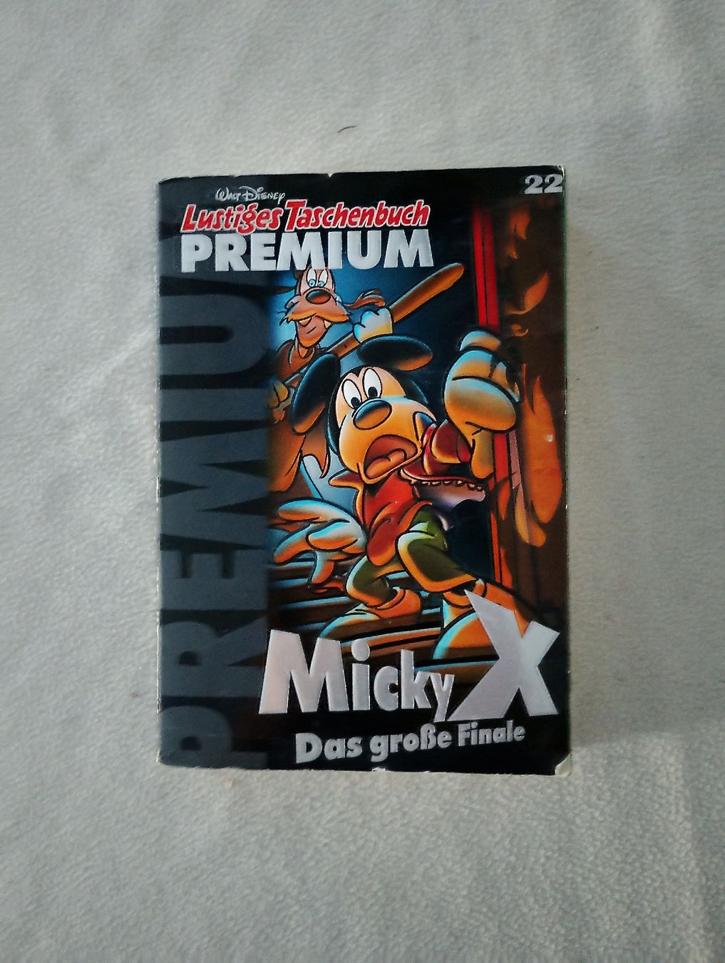 Fumetti: Lustiges Tachenbuch Premium 22 – Usato da Frutigen venduto da nev_rb7v