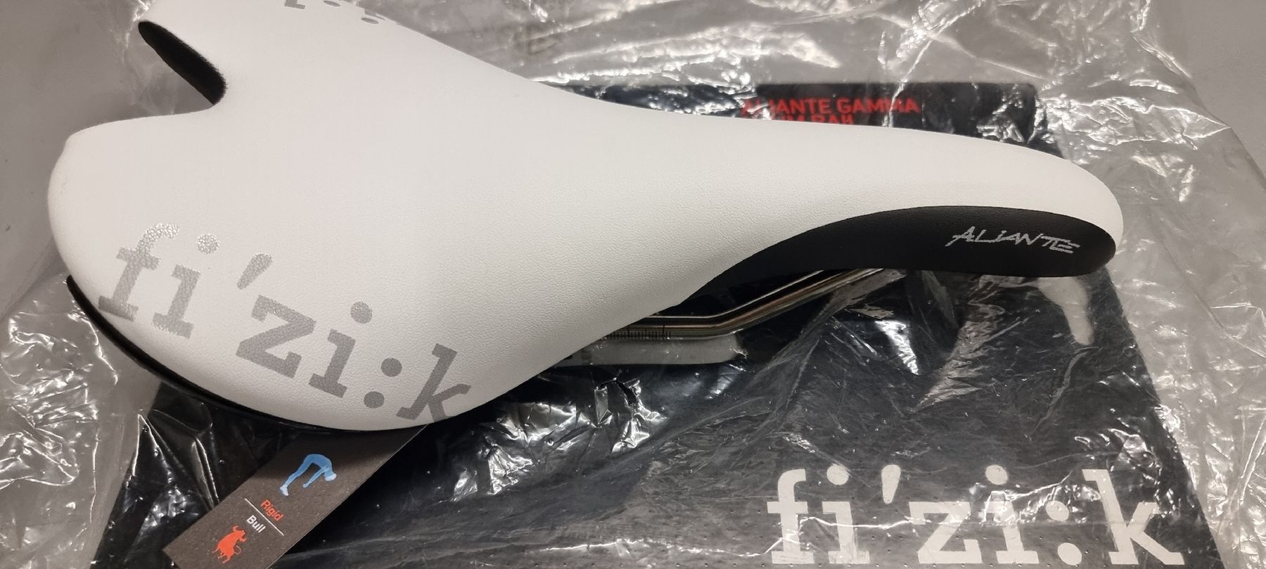 Fizik Ersatzteile: Fizik Aliante Sattel - Neu – Neu (gemäss Beschreibung) aus Seon von Stibinio 3