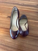Hobbs London Pumps in Bordeaux Schlangenleder Optik