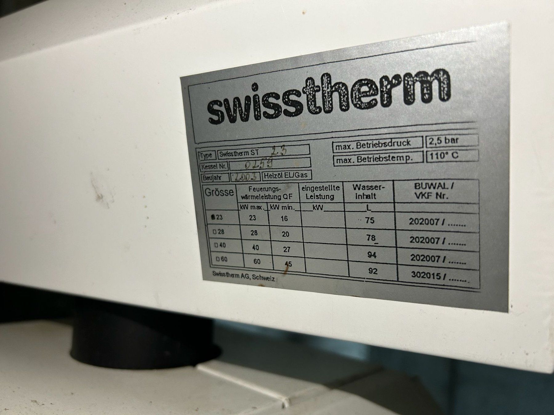 Radiatori: Swisstherm Ölbrenner/Ölheizung – Usato da Untereggen venduto da man_w8wc 2