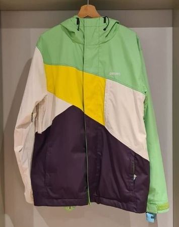 Farbenfrohe Eleven Wintersportjacke–Größe M, mit Schneefang