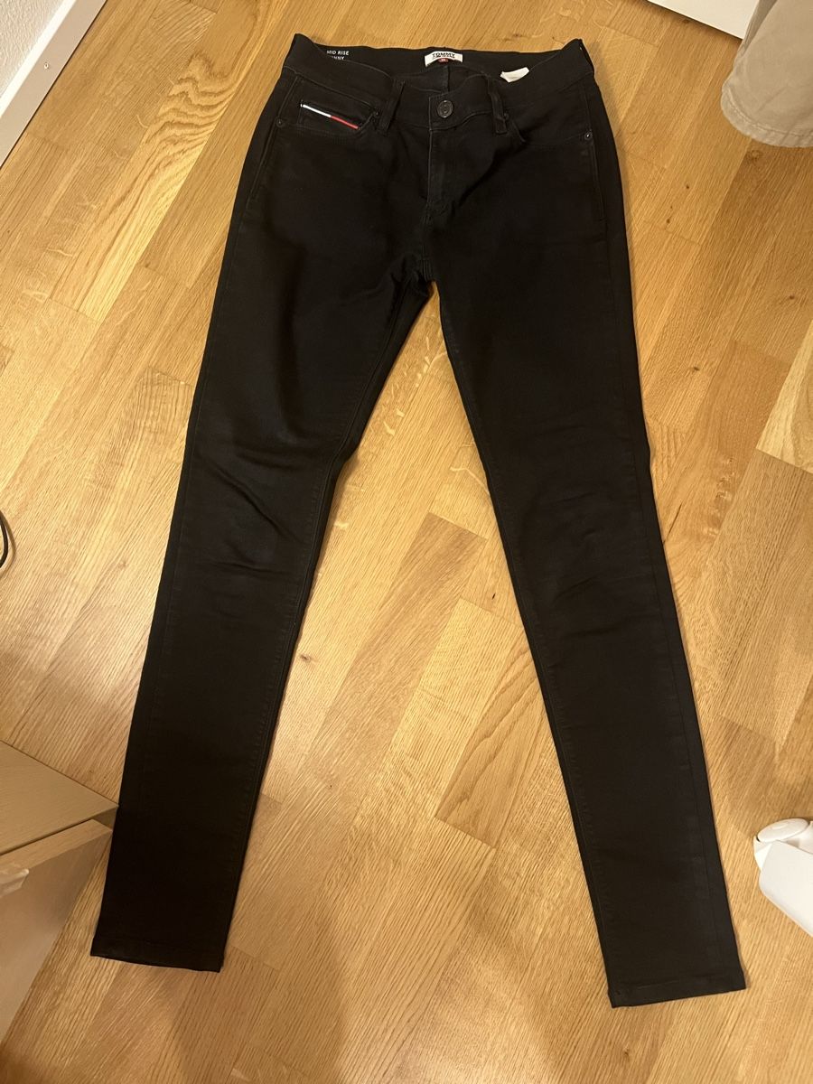 Tommy Hilfiger Pantaloni: Pantalone TOMMY JEANS – Usato da Bôle venduto da dany2021