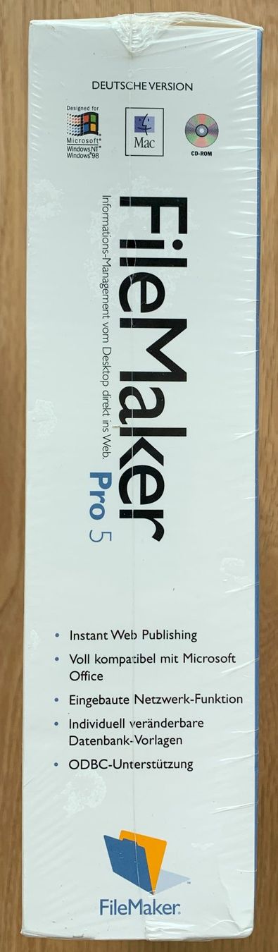 Software: Nostalgia / Windows 95 / MacOS 7 Software / FileMaker Pro 5 – Neu und originalverpackt aus Hinwil von  2