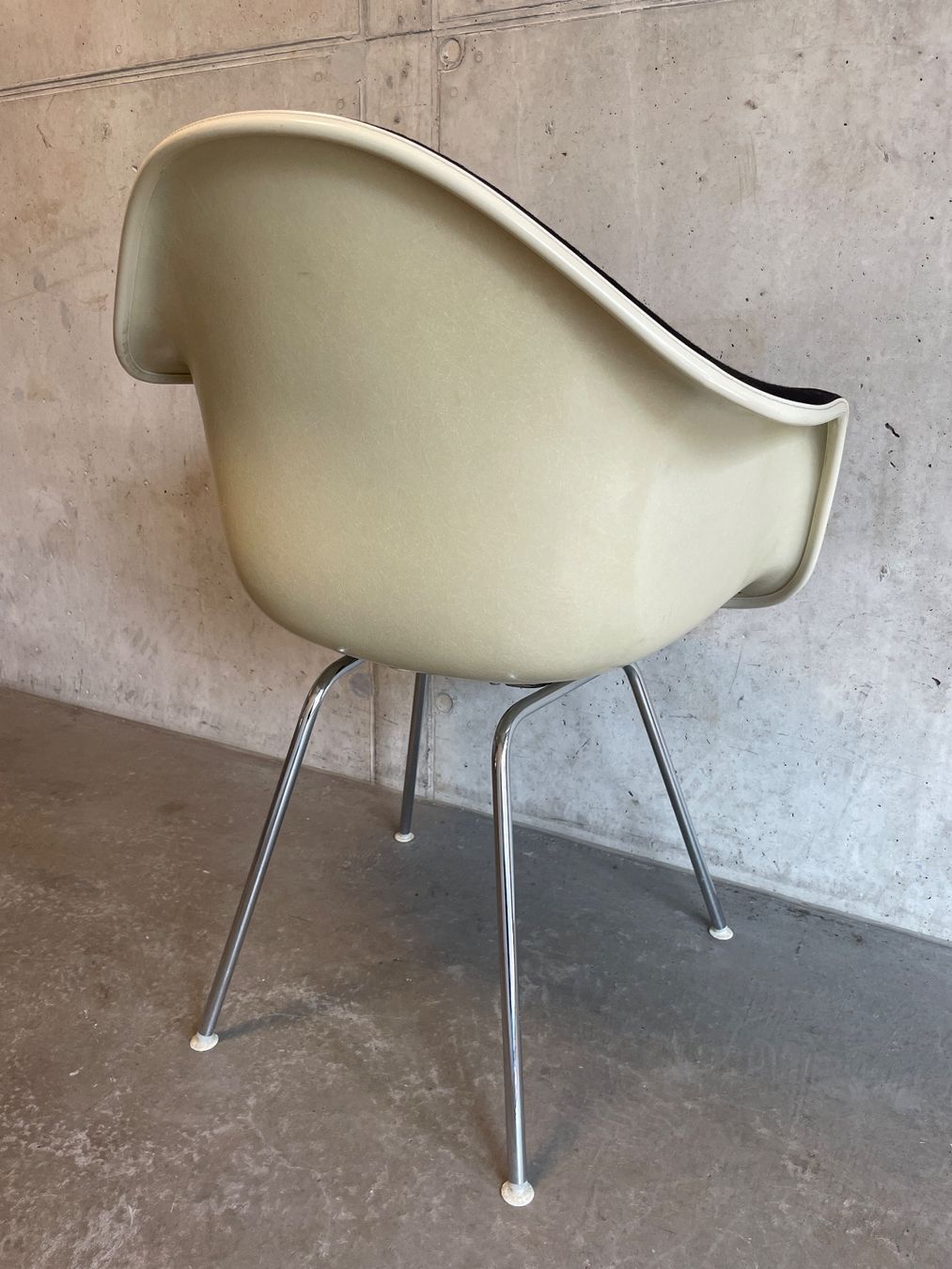 Sedie: Armchair DAX Eames Herman Miller Vitra – Usato da Zürich venduto da starch.studio 4