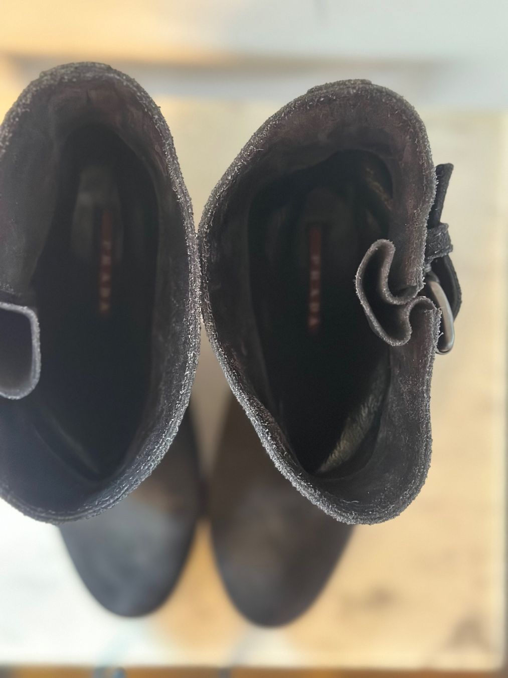 Prada Scarpe da donna: Prada Wildleder Stiefeletten mit Keilabsatz - Grösse 36 – Usato da Zürich venduto da Sedi93 7