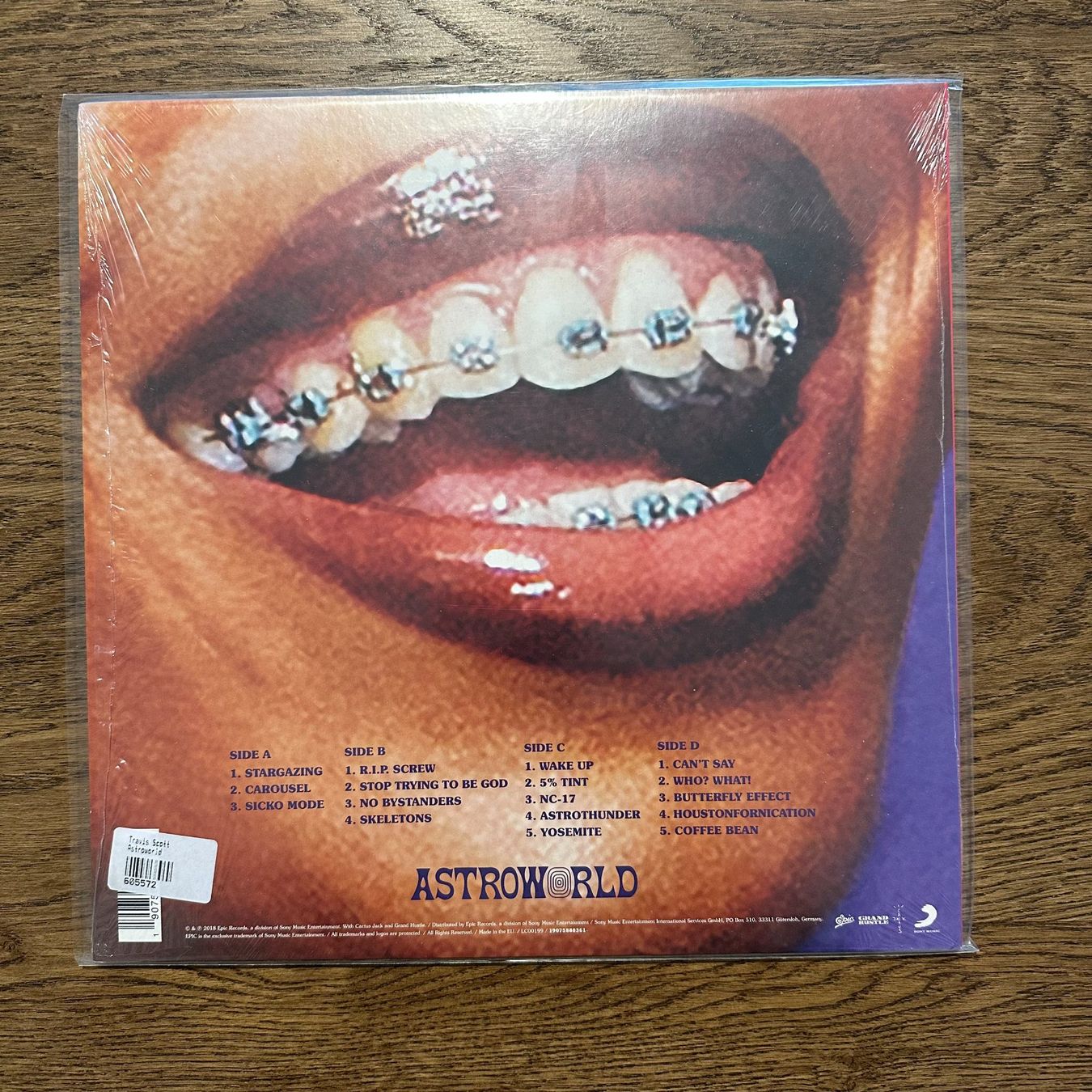 Dischi in vinile: Travis Scott - Astroworld LP – Usato da Viganello venduto da md__2rd2 1