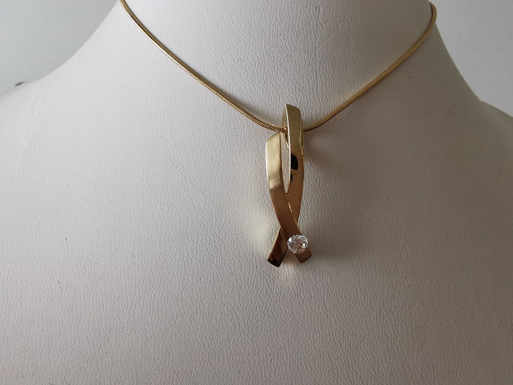 Altri gioielli: schlichtes 2-teiliges Set - 18Kt. GG mit Zirkonia – Nuovo e nell'imballaggio originale da Dierikon venduto da Vittorio57 9