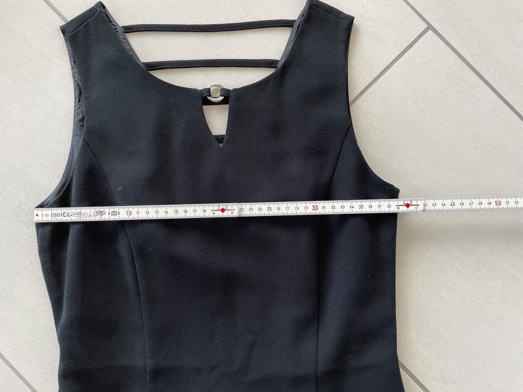 Kleider: Klassisches, exquisites Etui Kleid Gr 36 – Gebraucht aus Rüti ZH von kar_xx9l 6