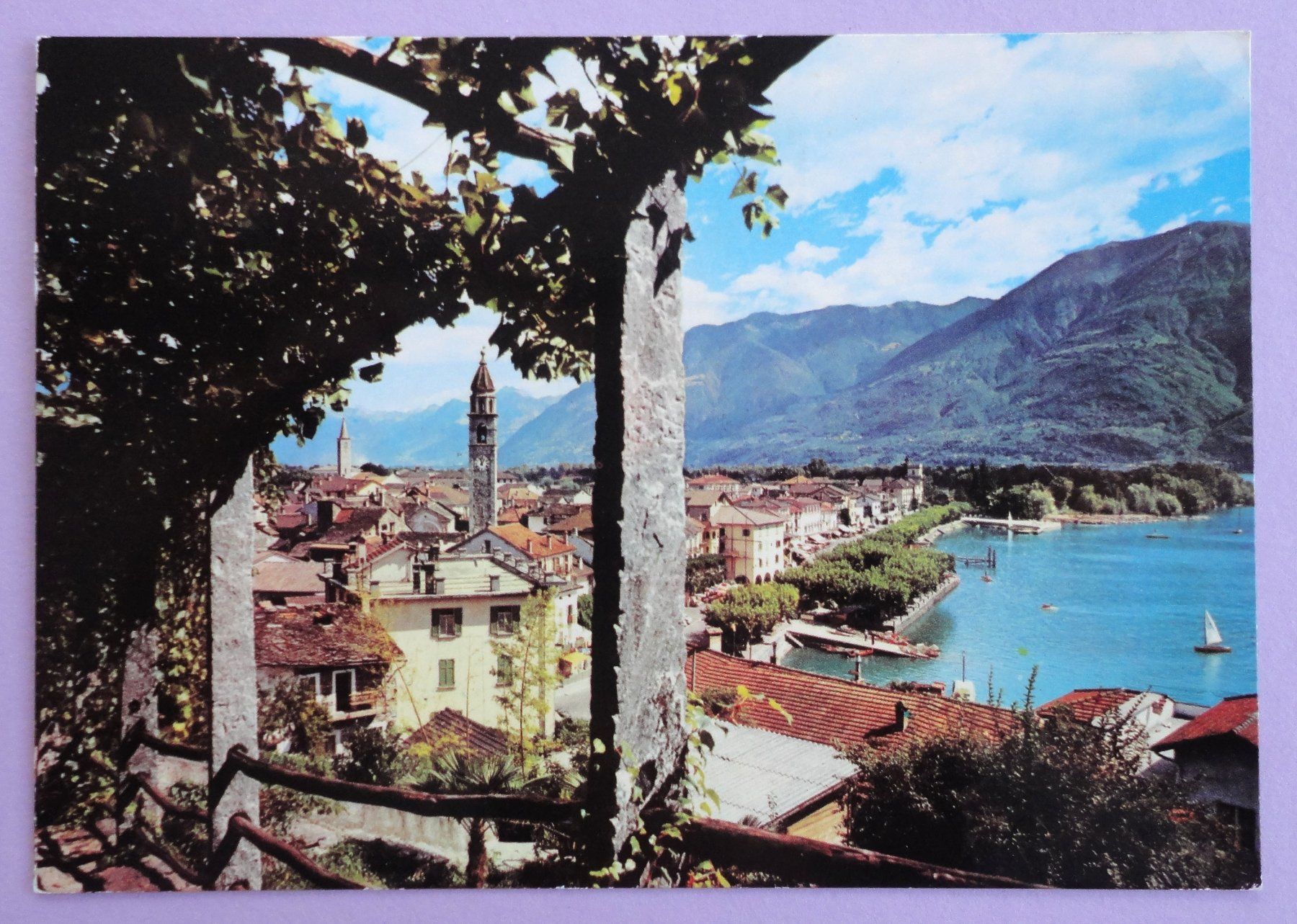 Cartoline postali: Ascona - Lago Maggiore - Panorama – Usato da Fétigny venduto da Billy2miny