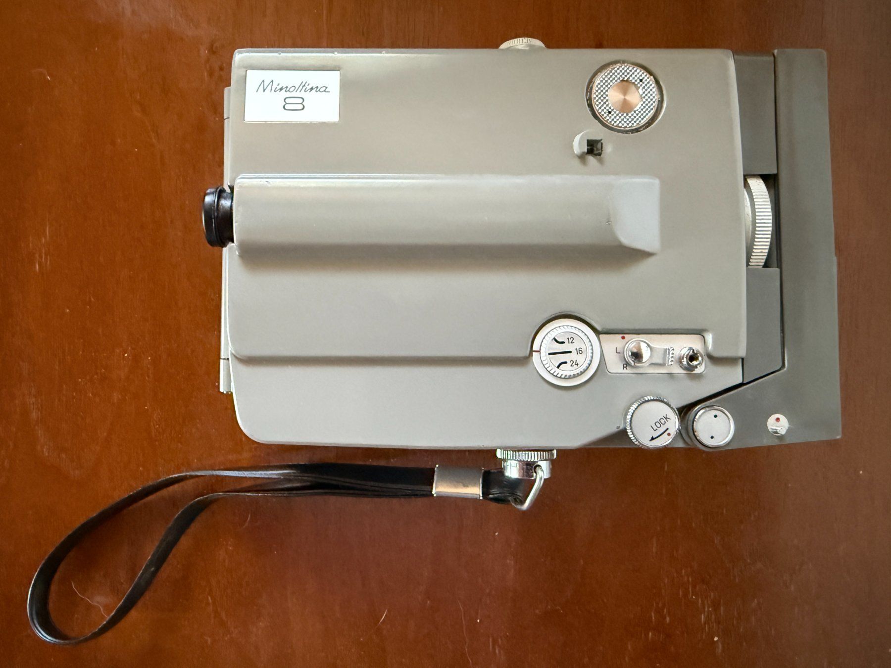 Minolta Camcorder: Camera vidéo Minolta Minoltina 8 vintage – Gebraucht aus Founex von MaevaMatahi 1
