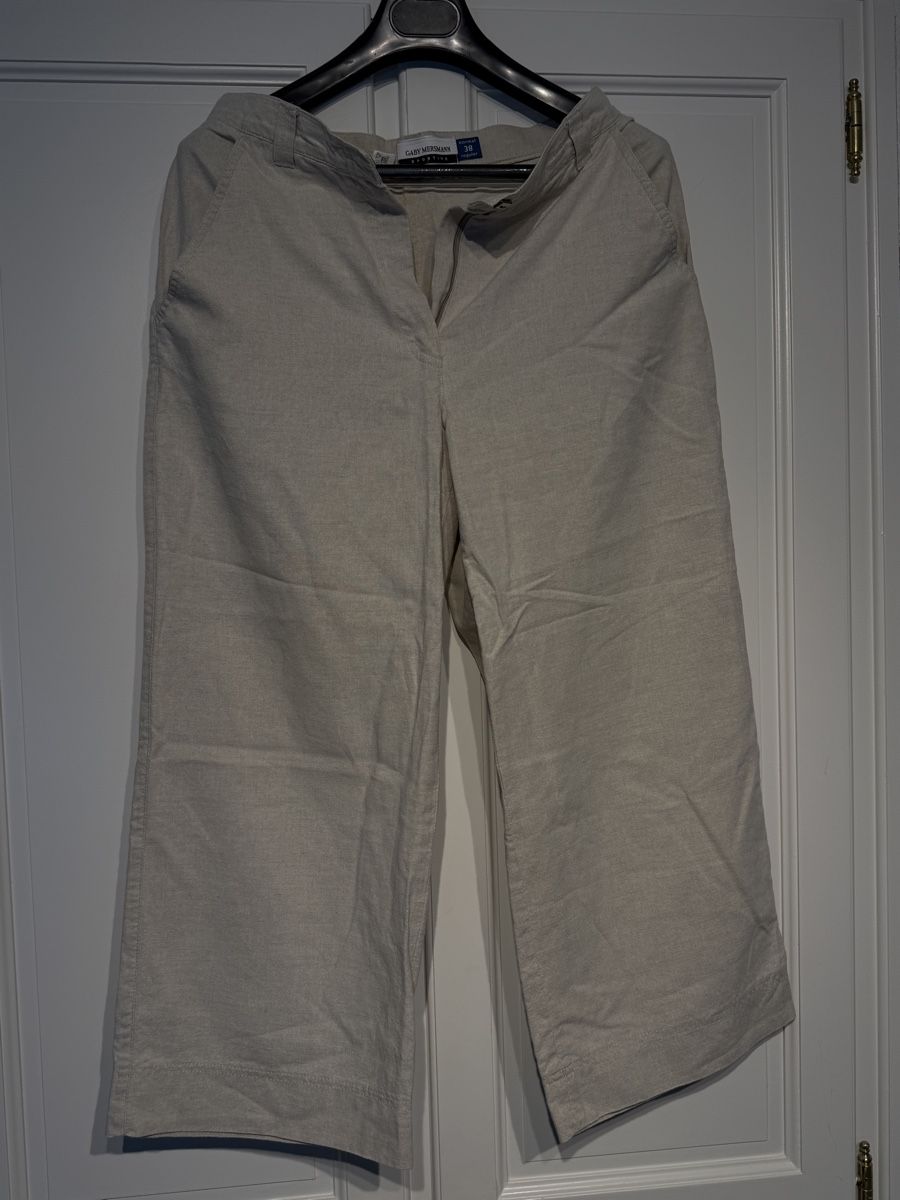 Pull&Bear Lotti di vestiti: 7x Frauenhosen Pull&Bear/Stradivarius – Usato da Bottmingen venduto da mat_77yv 1