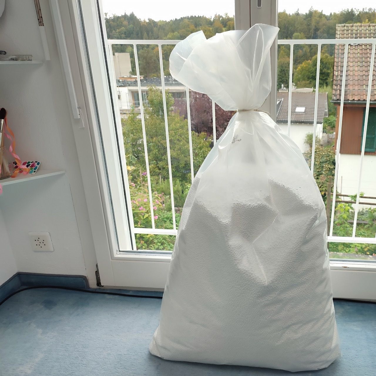 Füllmaterial: 1 Sack Kügelchen aus expandierten Polystyrol – Neu (gemäss Beschreibung) aus Langnau am Albis von Evi2009