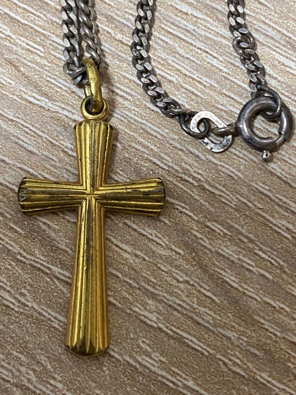 Anhänger: Anhänger Kreuz, Stempel  "Merikaner" – Gebraucht aus Bösingen von Trigusik