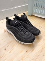 Nike sneaker in Grösse 44