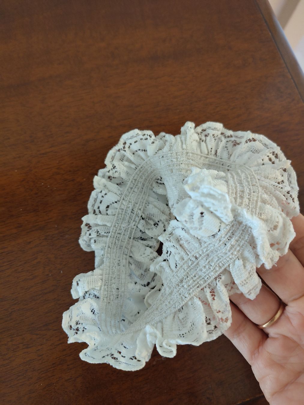 Sonstige Unterwäsche: Giarrettiera bianca vintage in pizzo elasticizzato – Gebraucht aus Zürich von Saf12 2
