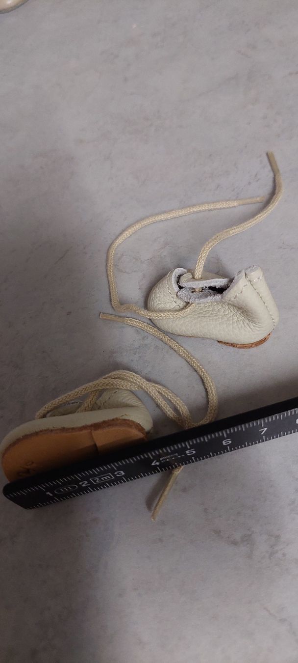 Puppen: Puppenschuhe – Gebraucht aus Muri AG von nindo1 3