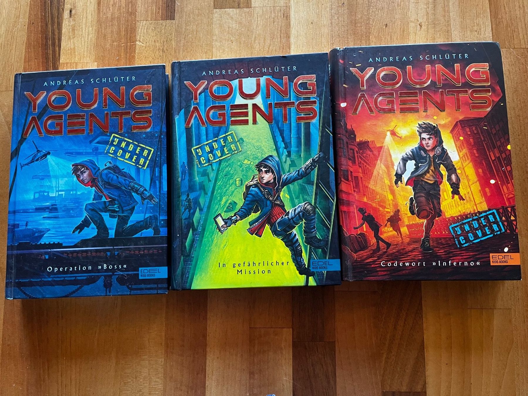 Bücher: Young Agents - Band 1-3 – Gebraucht aus Hinwil von Flusa01